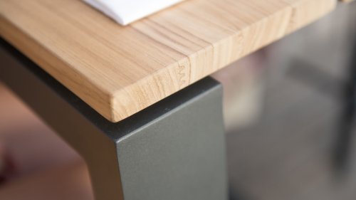 goa teak table detail